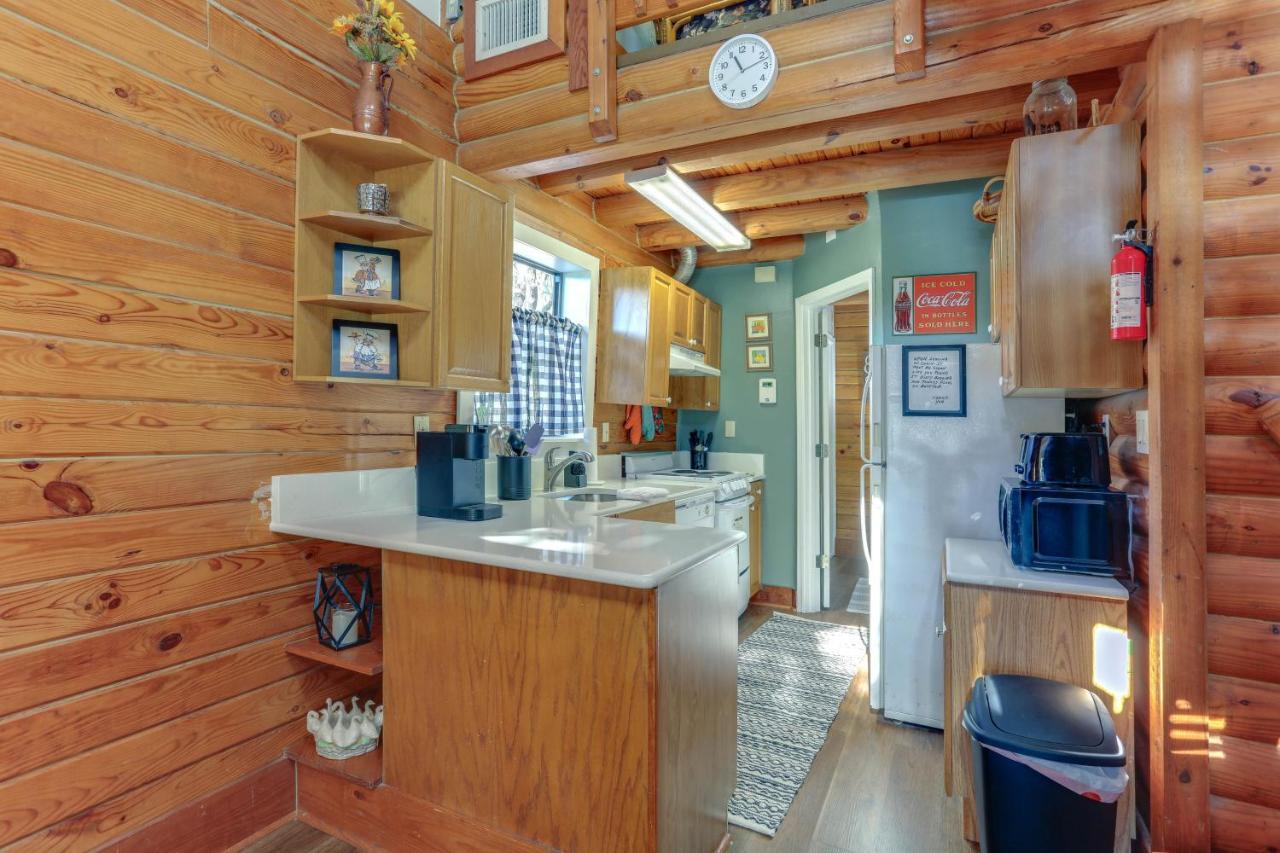 Okeechobee Cabin With Patio And Community Pool! Eksteriør billede
